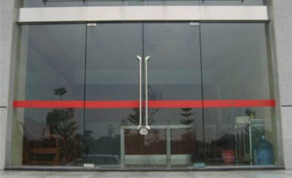 安裝無(wú)框地彈門(mén)，這些 “隱藏” 步驟你知道幾個(gè)？